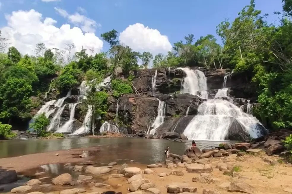 Bactérias na Cachoeira do Onze Colocam Saúde em Risco