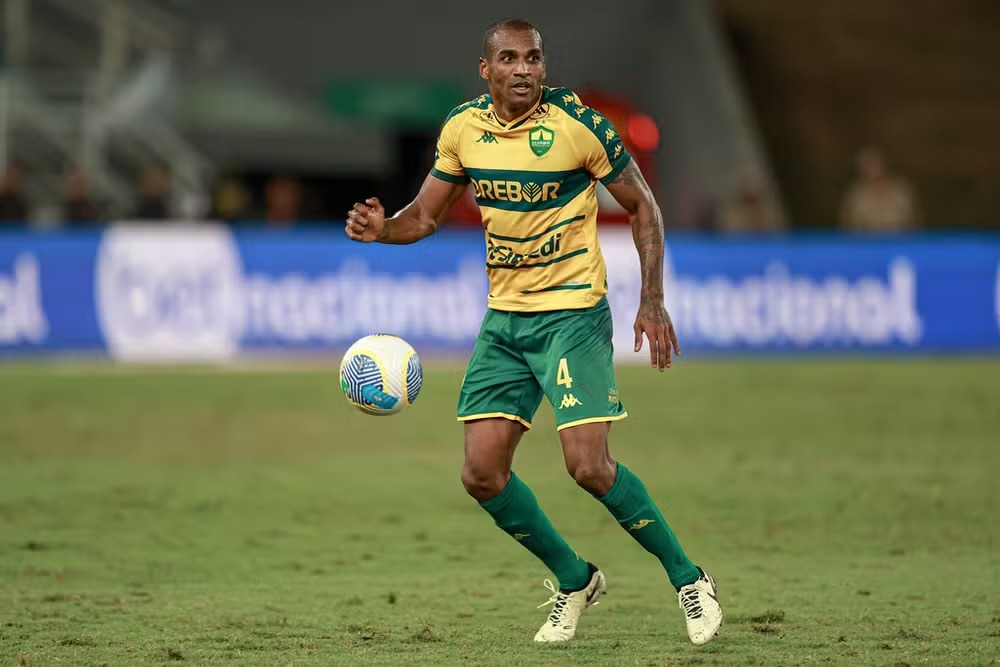 Marllon é uma peça histórica no Cuiabá, clube onde chegou em 2021, ano de estreia do time na Série A. Com 194