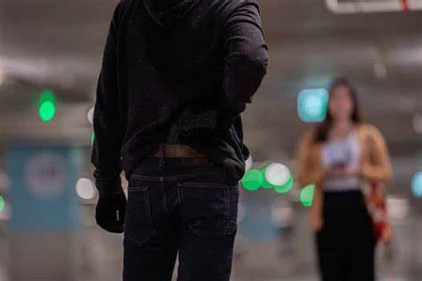 Quatro Mulheres São Roubadas em Frente a Casa no Bairro Tijucal