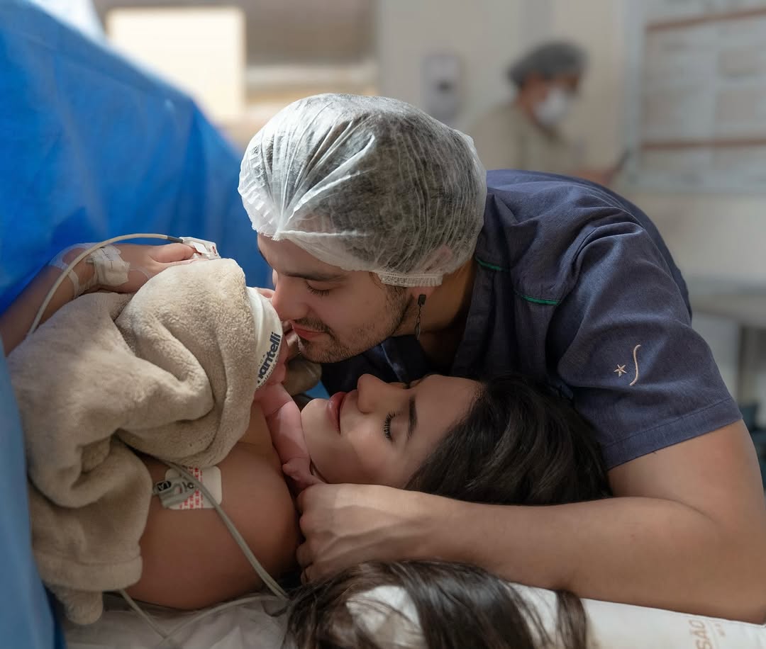 Luan Santana e Jade Magalhães celebram o nascimento de Serena, primeira filha do casal; VEJA FOTOS