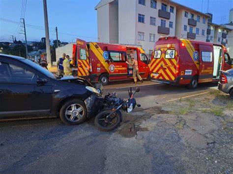 Casal de moto é atingido por carro em acidente grave em Rondonópolis
