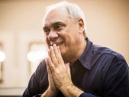 Mensagem de voz de Marcelo Rezende criada por IA no SBT gera polêmicas; VEJA VÍDEO