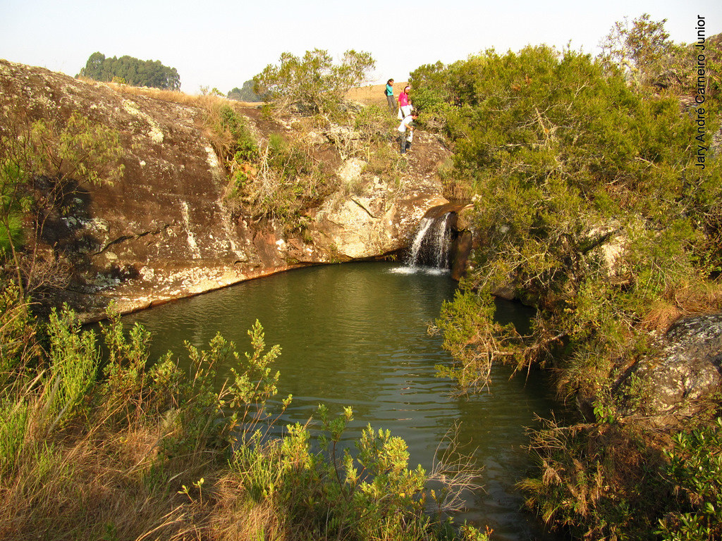 Homem é resgatado após queda de caiaque em SC; VEJA VÍDEO