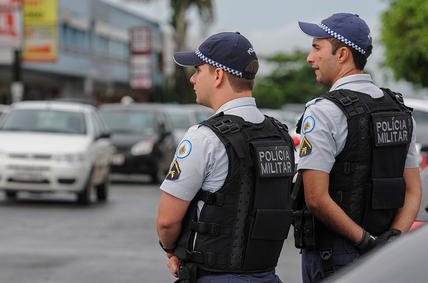 Coronel do Corpo de Bombeiros do DF acusa PMs de agressão e abuso de autoridade; VEJA VÍDEO