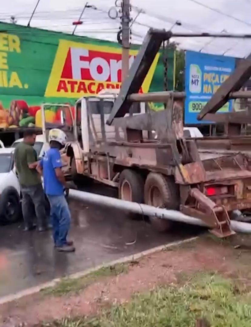 Caminhão Desgovernado Deixa Rastro de Destruição em Cuiabá