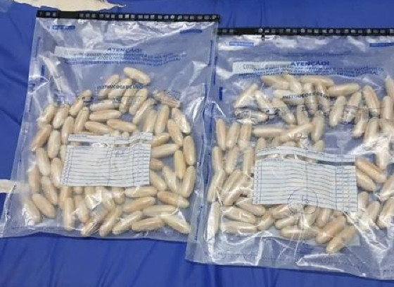 Cápsulas de drogas no corpo levam suspeitos à prisão em Cuiabá