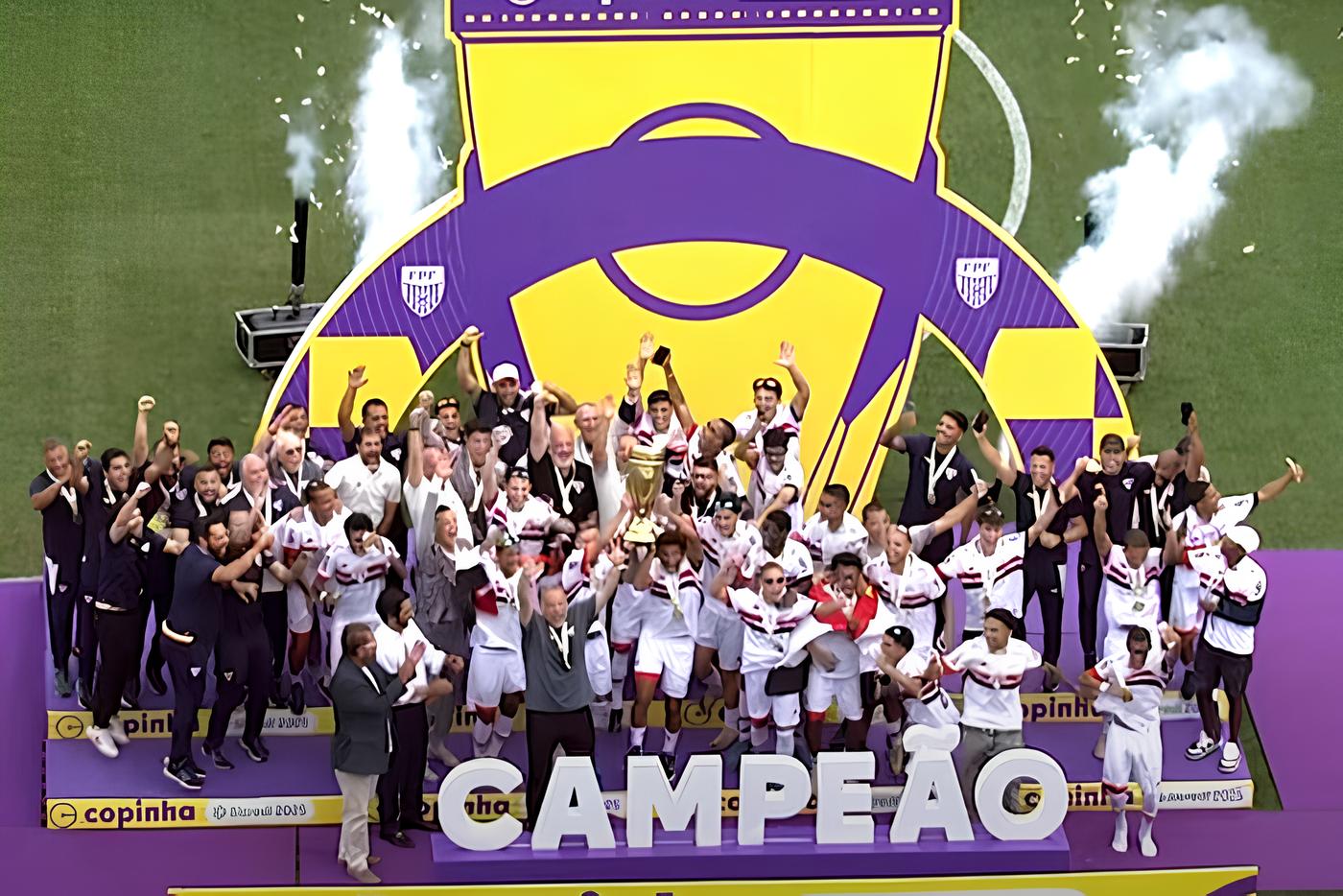 São Paulo tem virada heroica e vence o Corinthians na final da Copinha