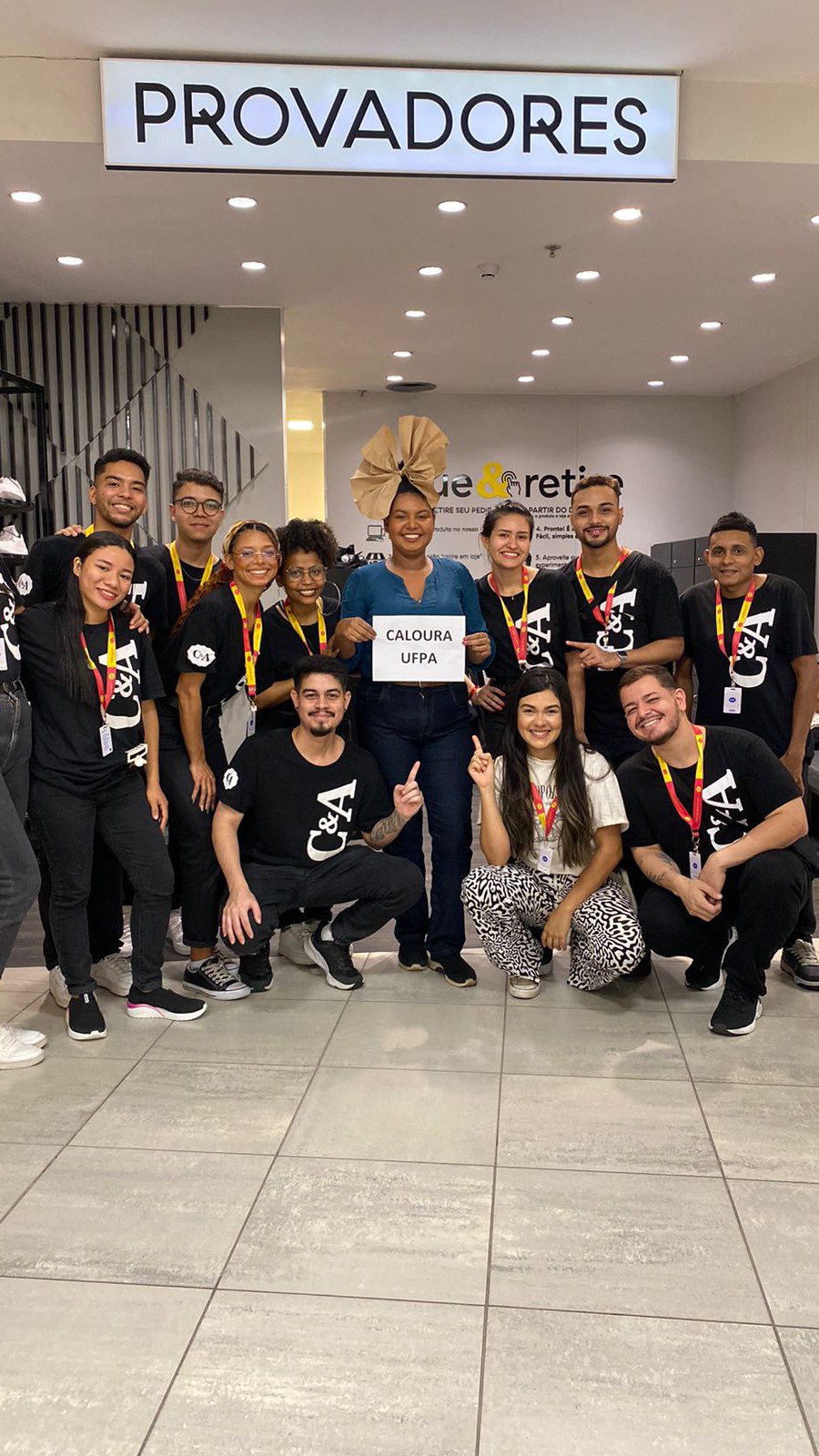 Funcionária descobre aprovação na UFPA durante o expediente e emociona a internet