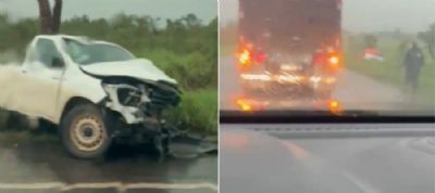 colisão entre picapes mata motorista e fere quatro pessoas