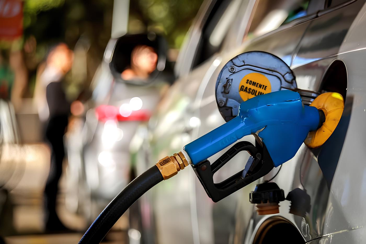 Altas do ICMS e da Petrobras nos combustíveis começam neste sábado