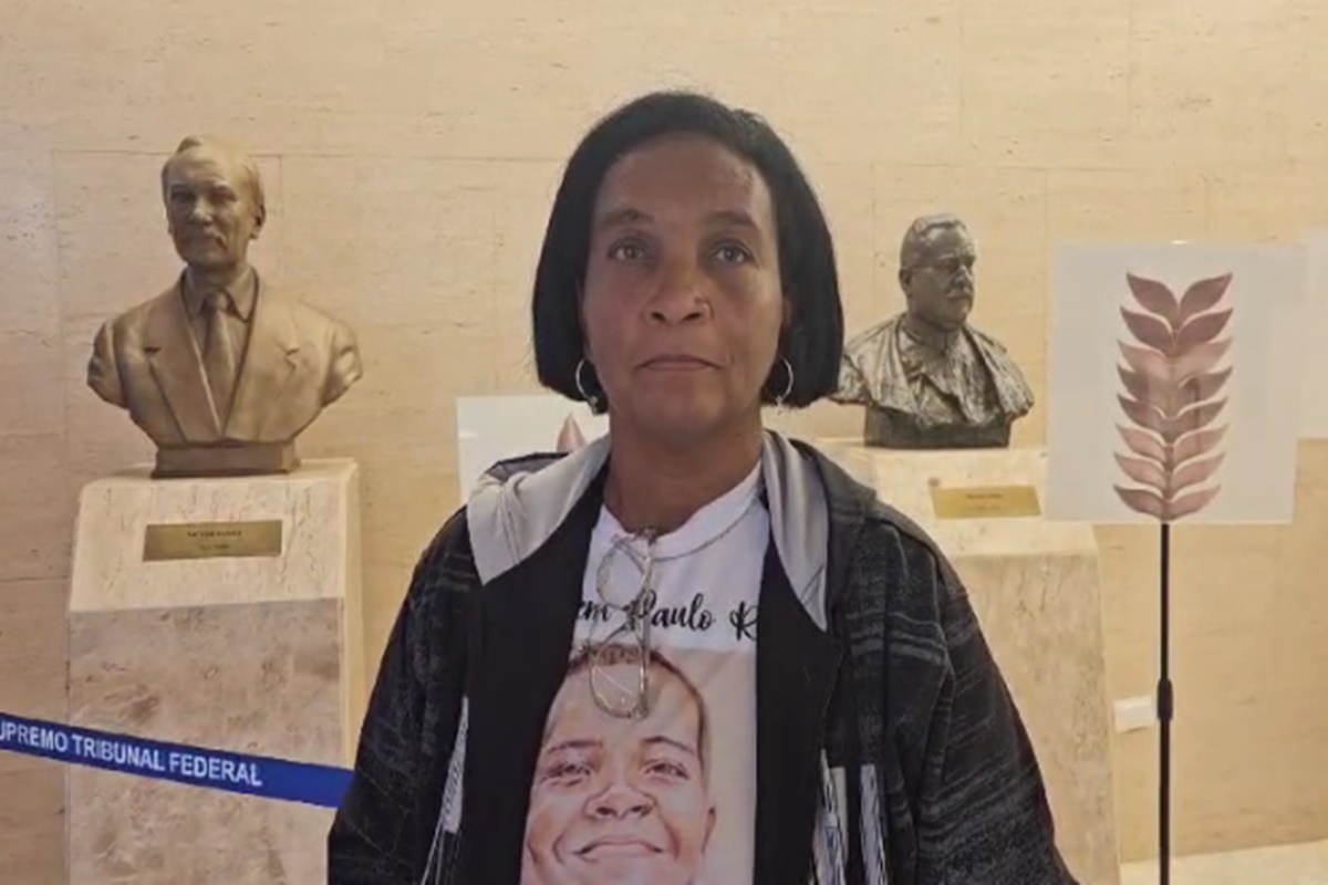 Mãe de jovem morto por policiais pede no STF a manutenção de medidas contra violência em favelas; VEJA VÍDEO