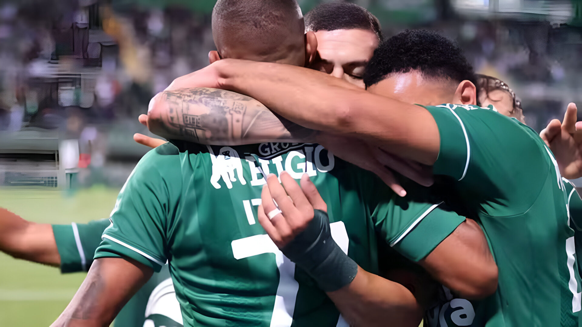 Golaço de falta, virada e G-4: Chapecoense vence o Cuiabá e entra de vez na briga pelo acesso