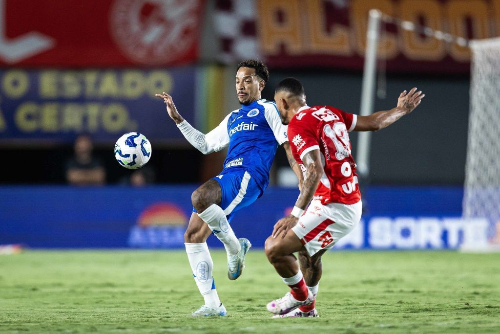 Cruzeiro atropela Vila Nova com show de Eduardo e avança às oitavas da Copa do Brasil; veja os gols