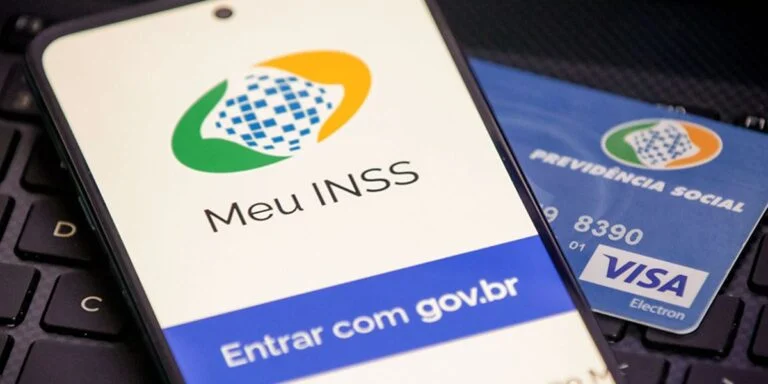 Fraude no INSS: governo inicia devolução de descontos ilegais em aposentadorias