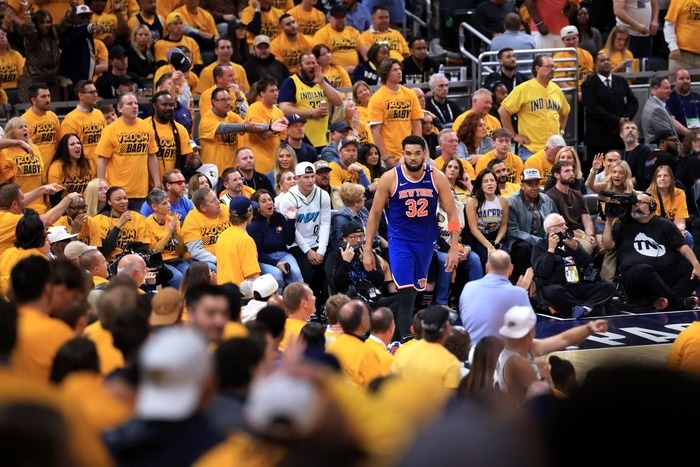 NBA pega fogo: Knicks e Timberwolves vencem e reanimam finais das conferências