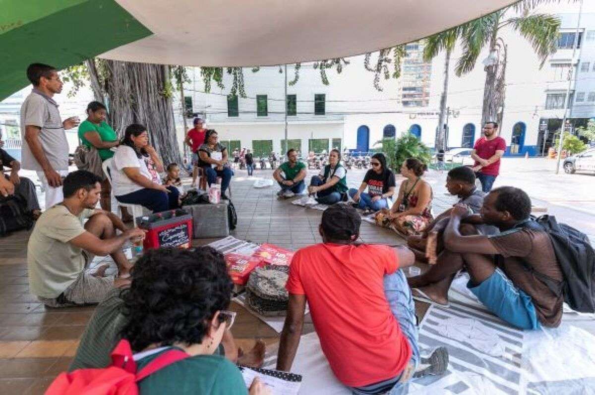 Ação solidária em Cuiabá leva abrigo e alimentos a pessoas em situação de rua; Veja vídeo