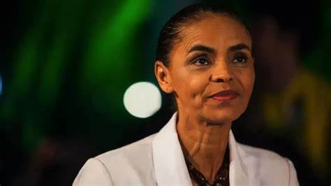 Seleção Brasileira Feminina homenageia Marina Silva antes de amistoso contra o Japão; Veja vídeo