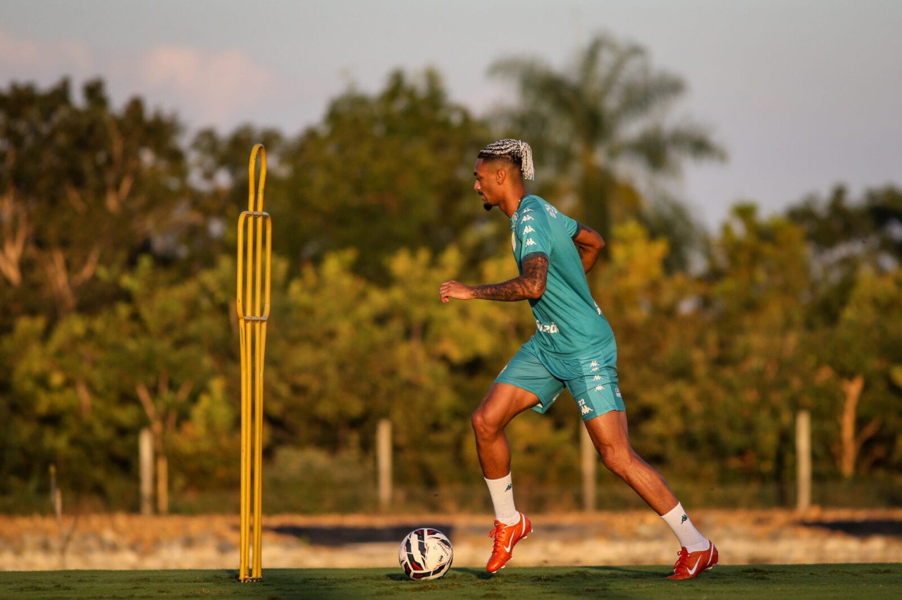 Treino intenso marca preparação do Cuiabá para duelo decisivo na Série B; assista