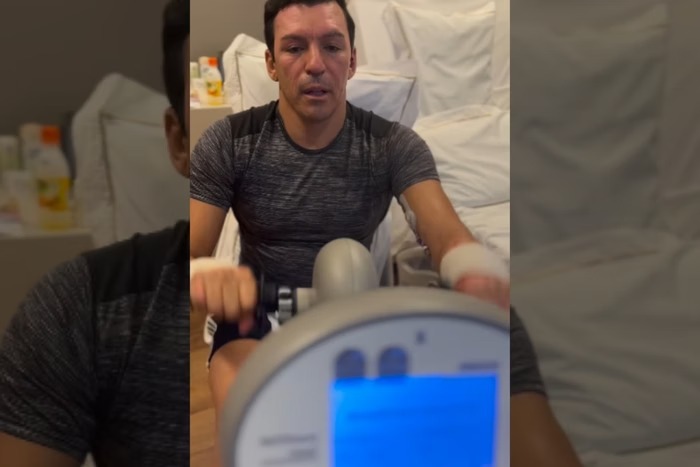 Lúcio surpreende e treina com bola após queimaduras graves; veja vídeo