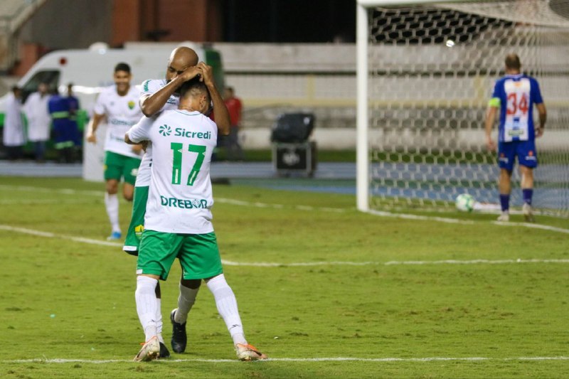 Reencontro de gigantes: Cuiabá e Paysandu revivem rivalidade após seis anos
