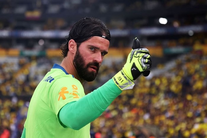 Brasil pode carimbar vaga na Copa hoje à noite em jogo com casa cheia e mudanças no ataque