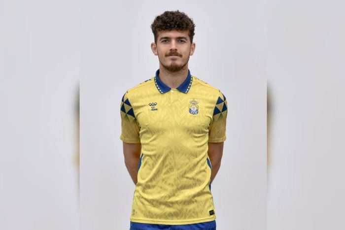 Promessa do futebol espanhol entra em coma após ser atropelado; motorista fugiu