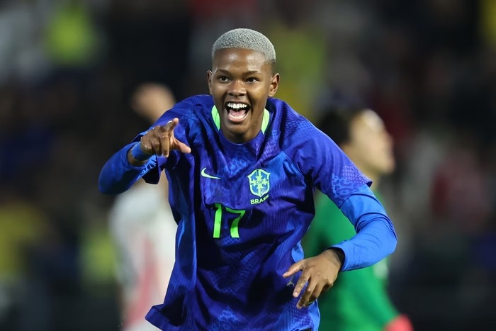 Seleção Feminina do Brasil bate recorde, sobe 4 posições e encosta no topo do ranking da FIFA