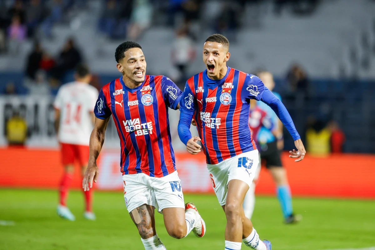 Com expulsão, gol contra e golaço, Bahia vence Bragantino em SP pela primeira vez na história; veja os gols