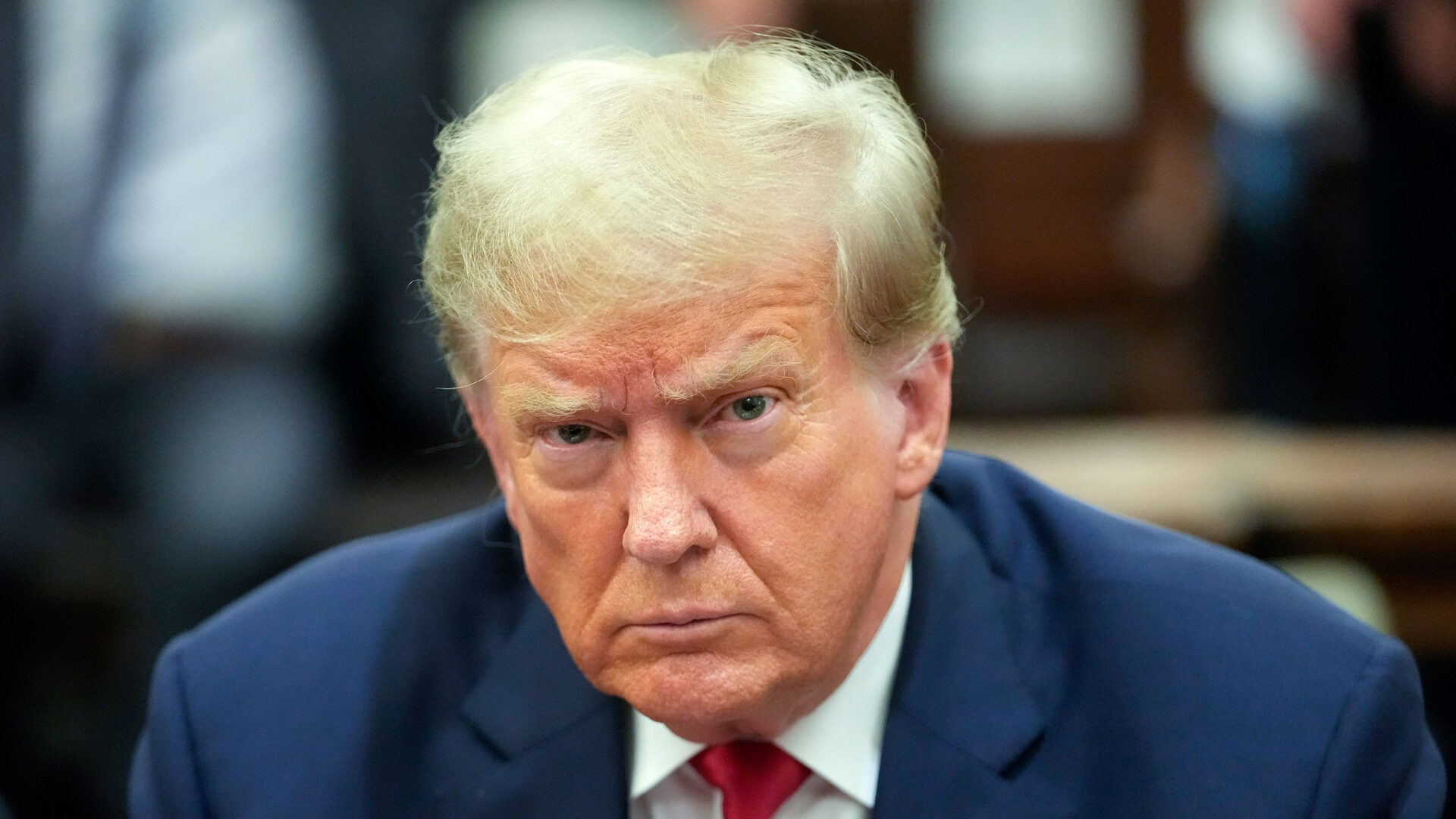 Trump provoca Irã sobre mudança de regime: “Se o regime atual não torna o Irã grande, por que não mudar?”; Veja vídeo