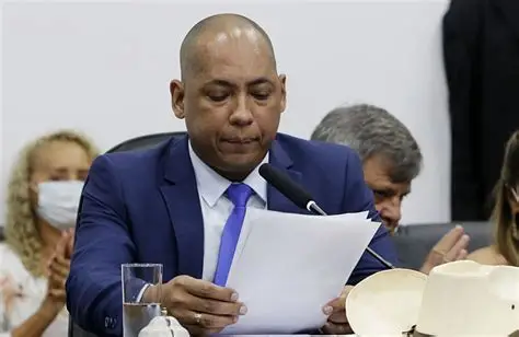 Deputado Juca do Guaraná Filho defende projeto que garante inseminação artificial gratuita no SUS; Veja vídeo