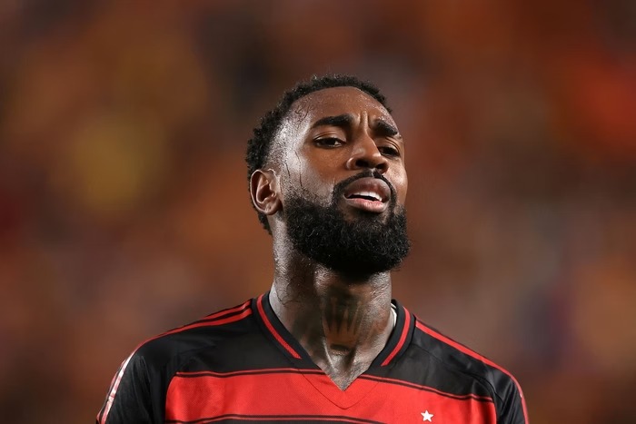 É oficial: Gerson rescinde com Flamengo e fica livre para assinar com o Zenit