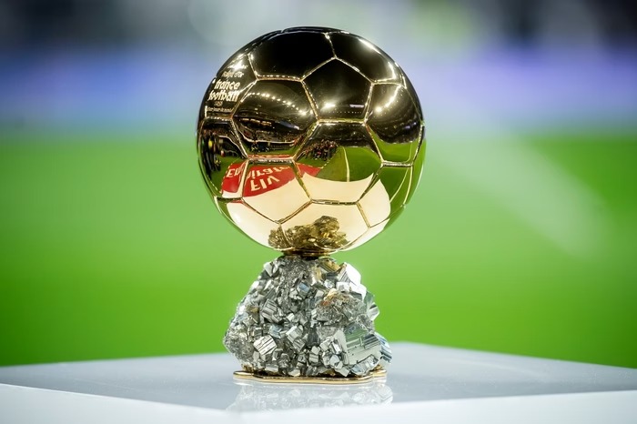 Bola de Ouro 2025 revela data dos finalistas e promete mudanças históricas na premiação