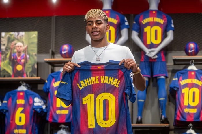 Vídeo: Lamine Yamal renova com o Barcelona até 2031 e assume a histórica camisa 10