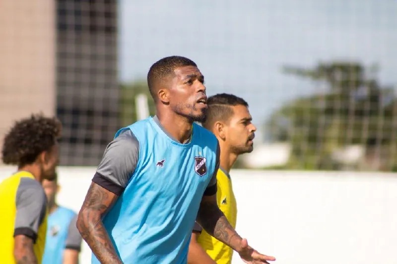 Mixto aposta em veterano com passagem pela Europa para buscar vaga na próxima fase da Série D