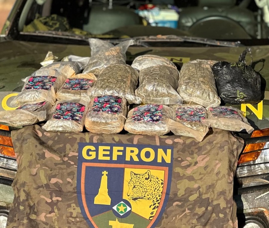 GEFRON e PM de MT interceptam 16 kg de skank na fronteira
