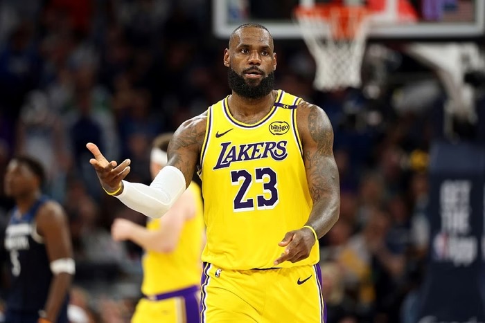 LeBron James sugere novo prêmio na NBA para destacar astros ofensivos
