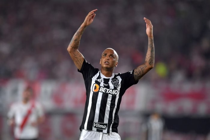 Jogadores cobram Atlético-MG por atrasos; Deyverson entra na lista com Arana, Scarpa e mais