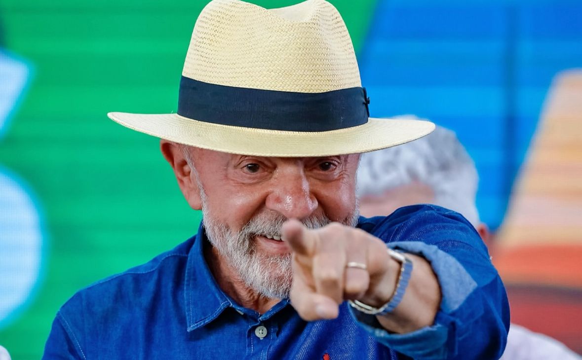 Em Minas Novas, Lula anuncia 249 escolas para comunidades indígenas e quilombolas e reforça compromisso com inclusão