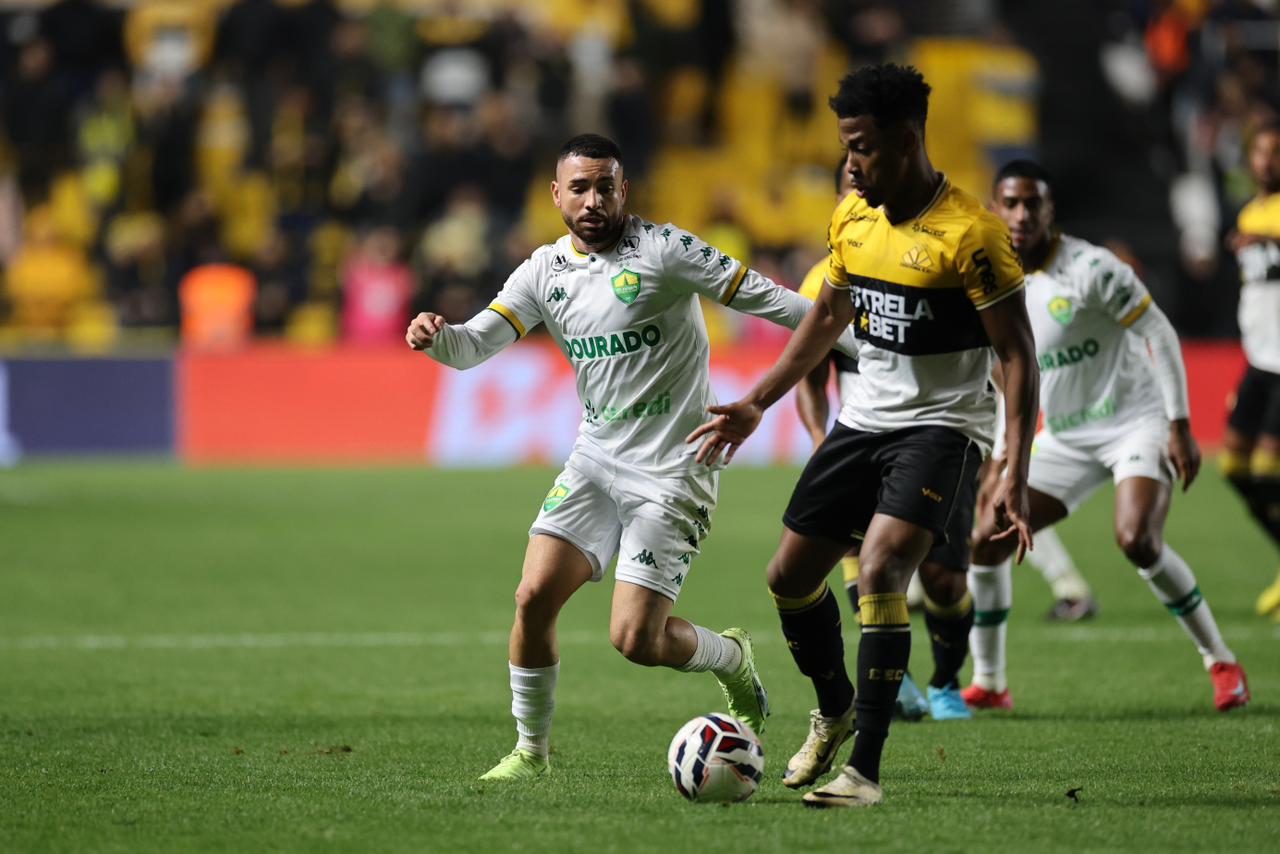 Derrota para o Criciúma tira Cuiabá do G4 e escancara limitações na reta final do 1º turno; veja o gol