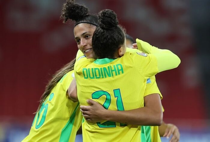 Brasil aplica goleada no Uruguai e vai à final da Copa América Feminina; veja os gols