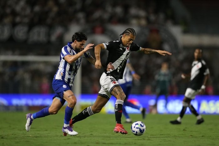 Vasco domina, mas empata com CSA e decisão da Copa do Brasil fica para São Januário