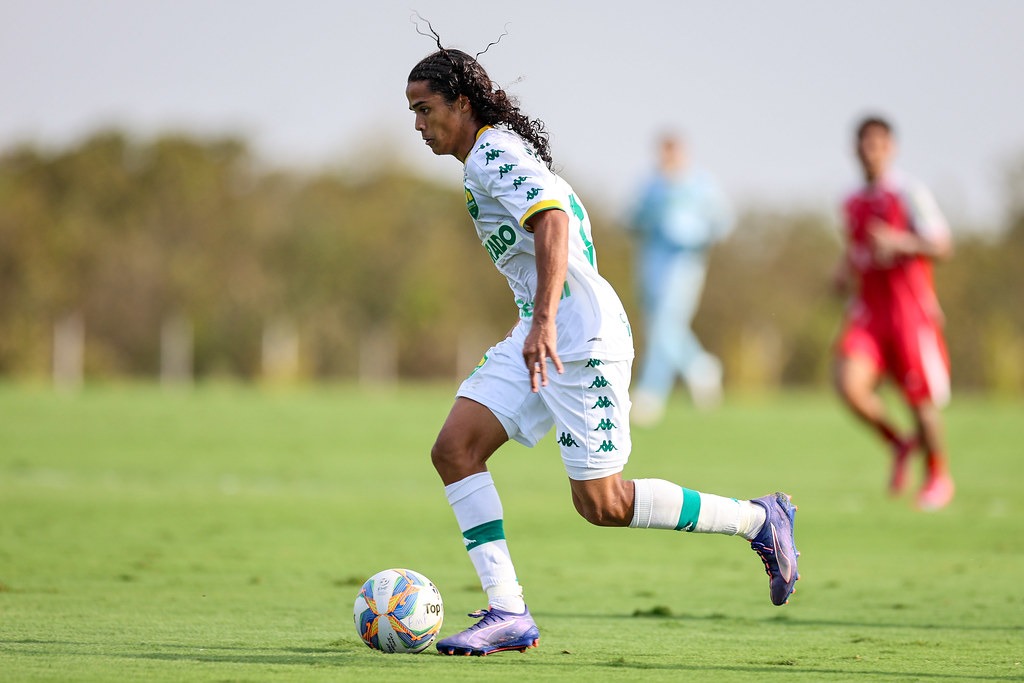 Cuiabá Sub-20 volta a enfrentar o Vila Aurora após goleada histórica e mira o tricampeonato estadual