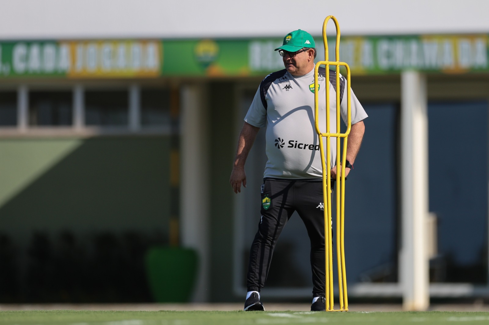 Após derrota para o Avaí, Cuiabá demite Guto Ferreira e comissão técnica