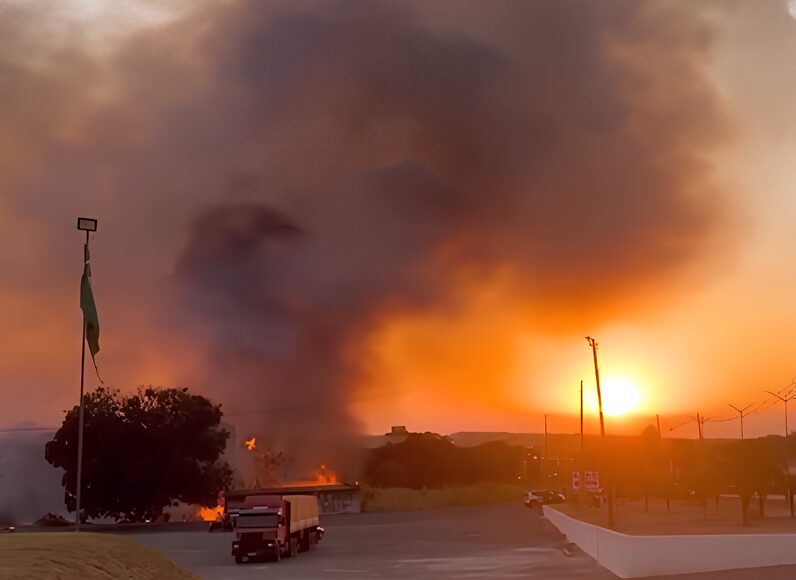 Incêndio próximo a posto fiscal em Barra do Garças assusta moradores e reforça alerta sobre clima seco; veja vídeo