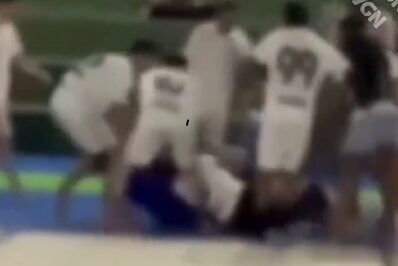 Discussão entre estudantes cresce, gera pancadaria e interrompe olimpíadas escolares em Várzea Grande; veja vídeo