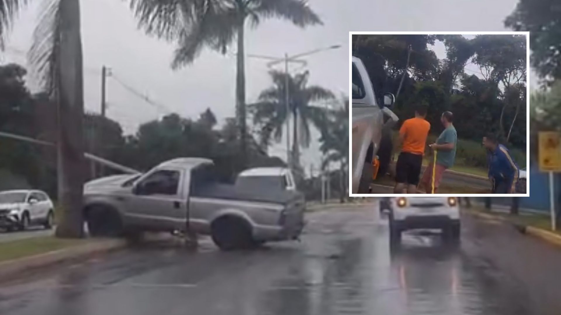 Carro bate em postes de iluminação após condutor perder controle da direção em Lucas do Rio Verde; veja vídeo