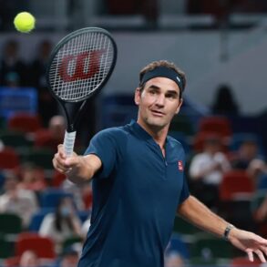 Aos 44 anos, Federer vence número 13 do mundo em treino e rouba a cena no Australian Open