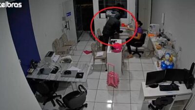 Homem armado entra em escritório contábil e assalta mãe na frente do filho em Sorriso; veja vídeo