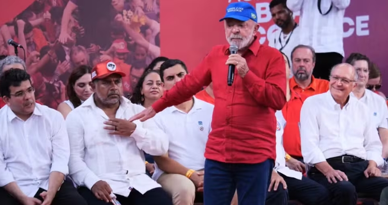 Lula critica mercantilização da política e alerta aliados sobre corrida eleitoral de 2026; Veja vídeo