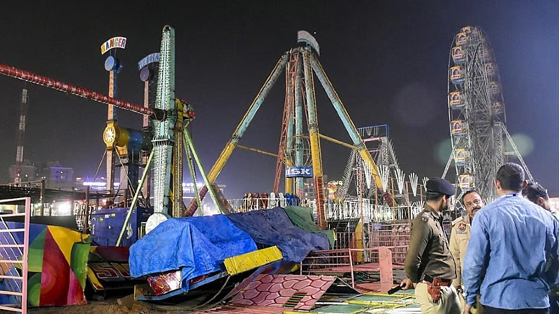 Colapso de brinquedo em feira na Índia deixa morto e feridos em noite de incidentes seguidos; veja vídeo